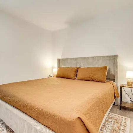 Mid-Town Cave For 6 Guests 3 Bedroom 1 Bath Mobile Exterior photo